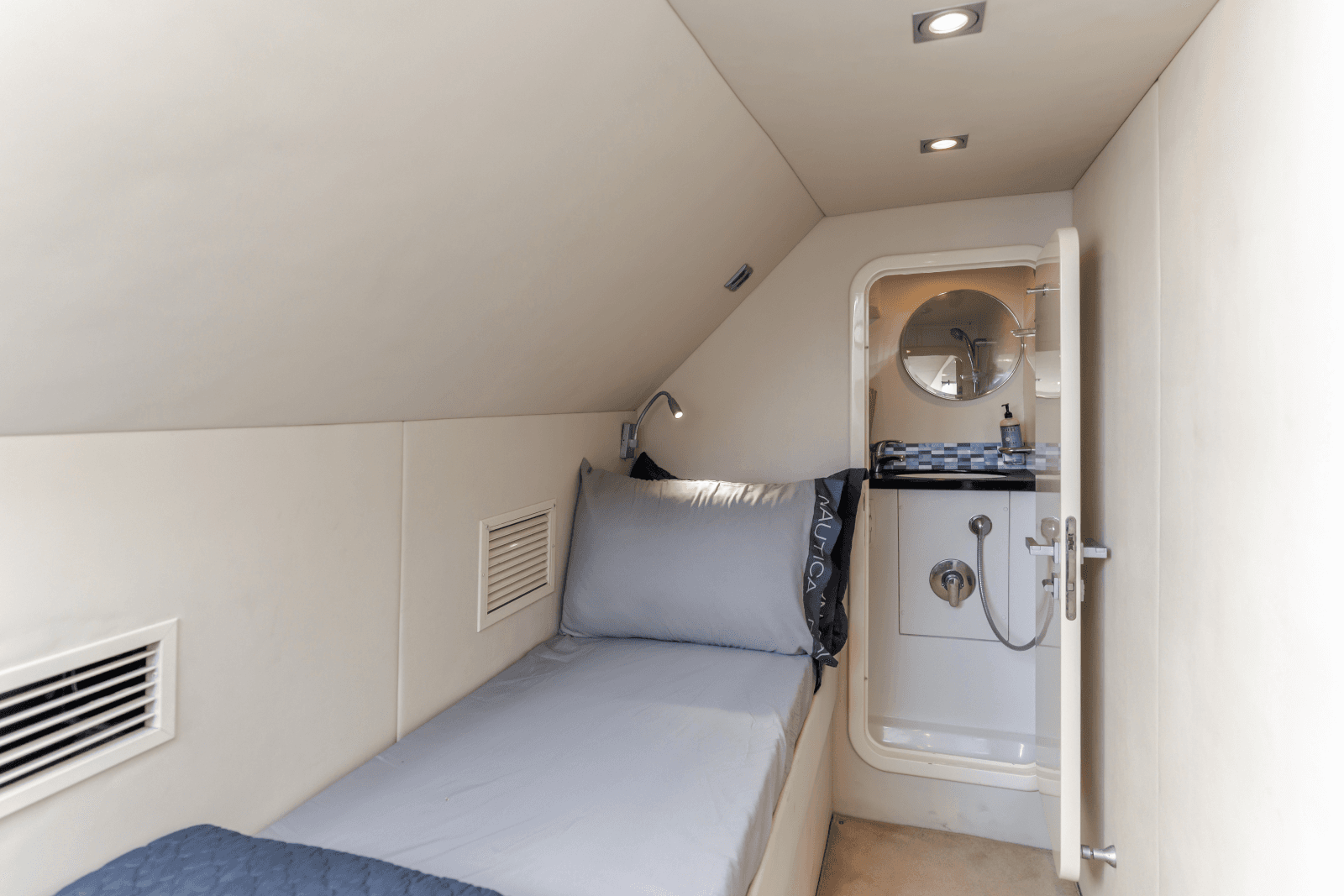 2009 Sunseeker Manhattan 60 - Photo 44