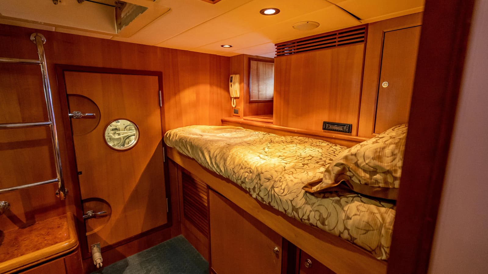 2003 Horizon 64 - Photo 12
