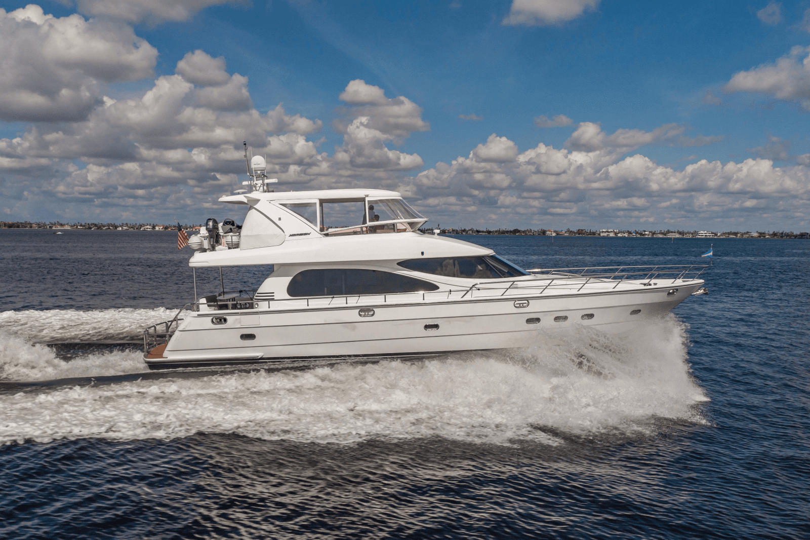 2003 Horizon 64 - Photo 3