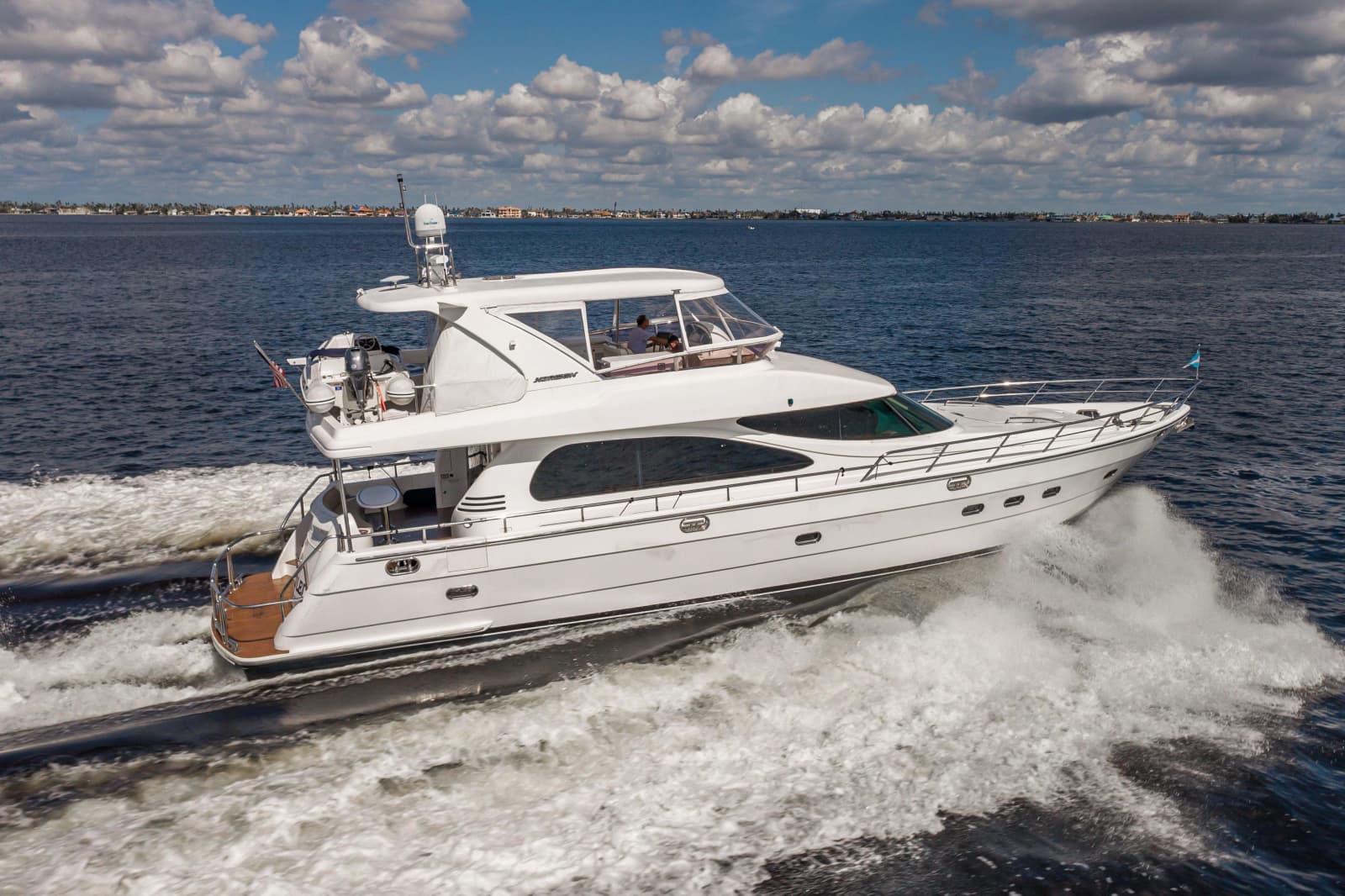 2003 Horizon 64 - Photo 1