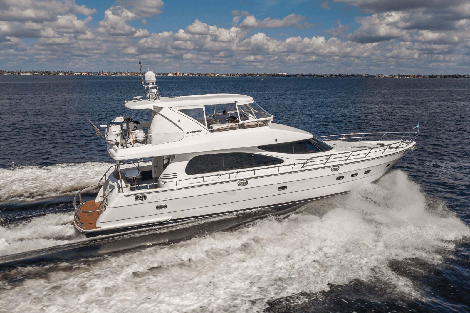2003 Horizon 64 - Photo 1