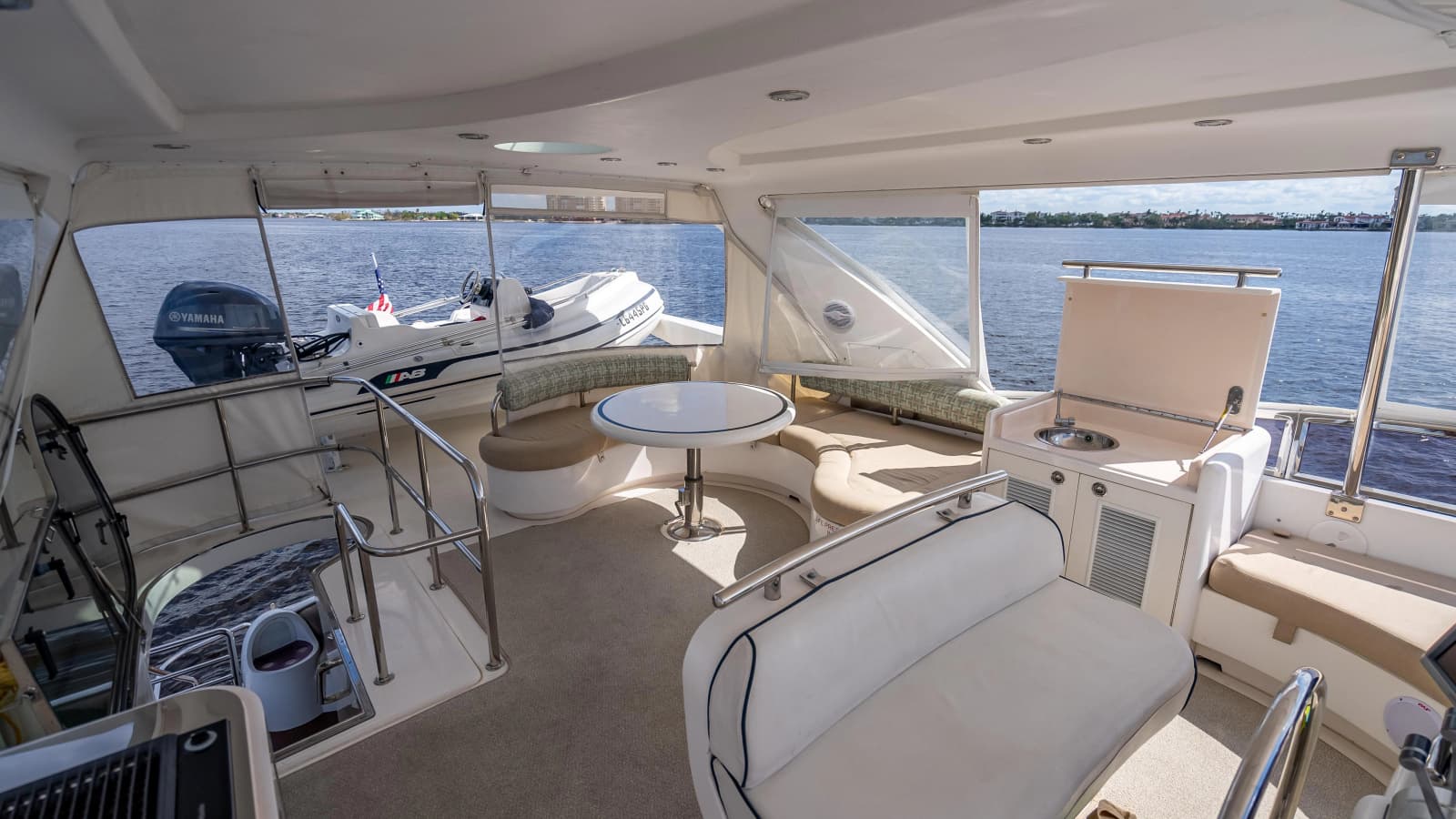 2003 Horizon 64 - Photo 58