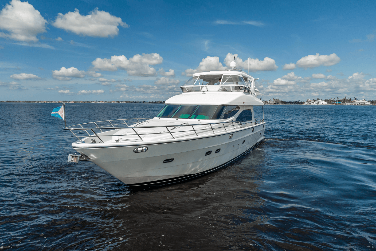 2003 Horizon 64 - Photo 4