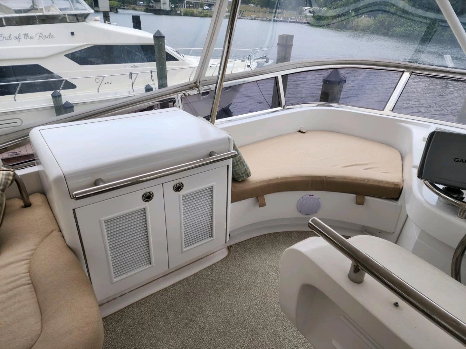 2003 Horizon 64 - Photo 37