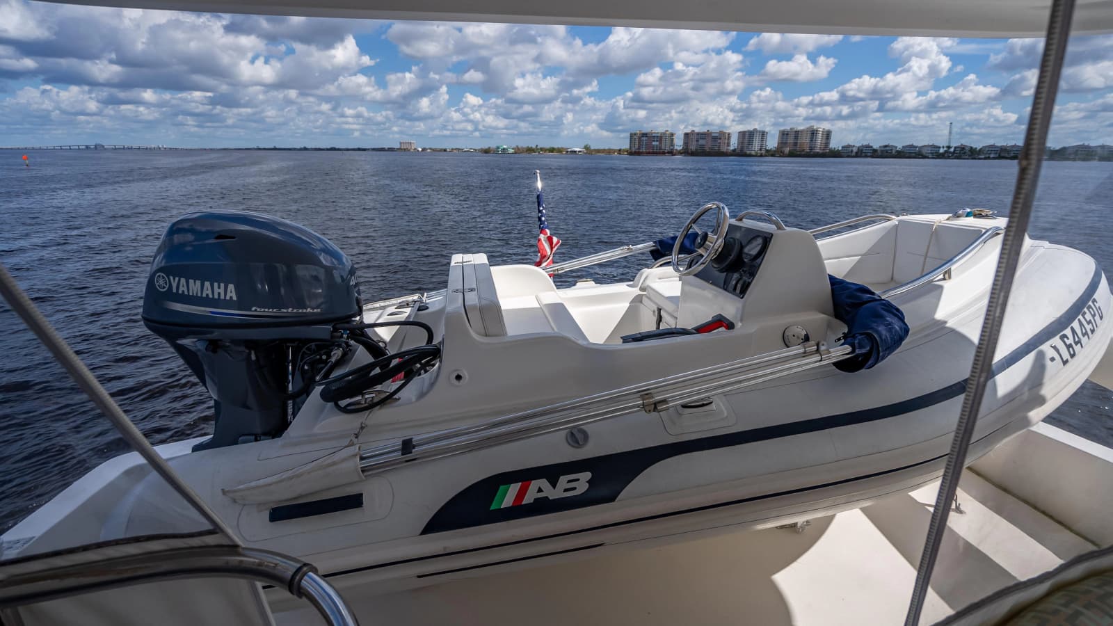2003 Horizon 64 - Photo 55