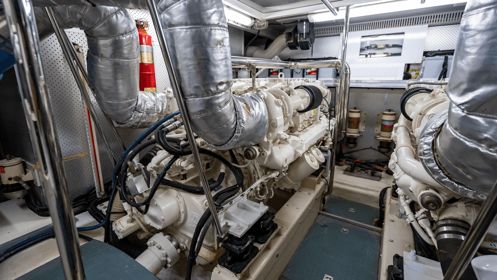 2003 Horizon 64 - Photo 64