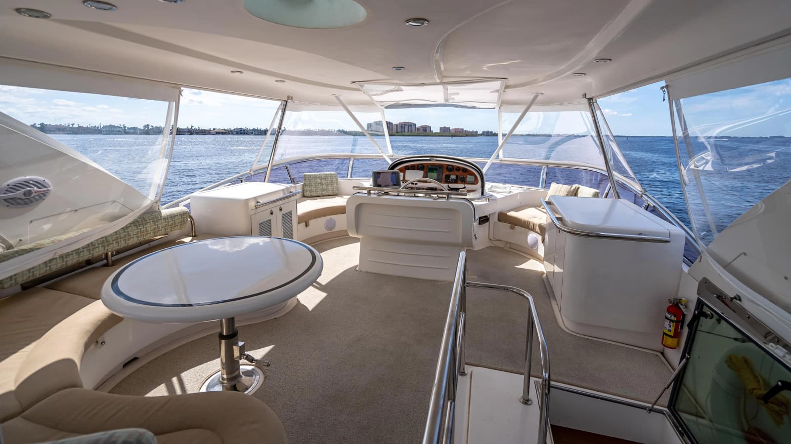2003 Horizon 64 - Photo 56