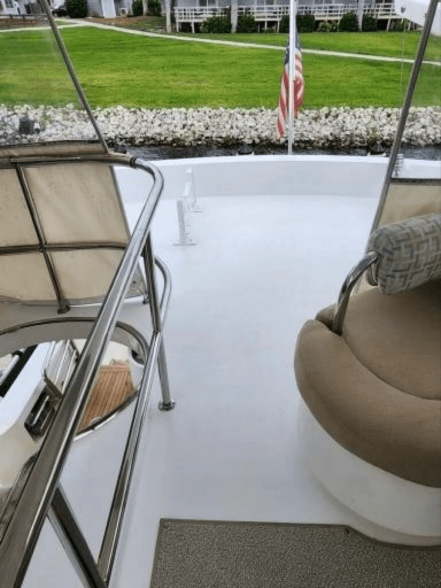 2003 Horizon 64 - Photo 52