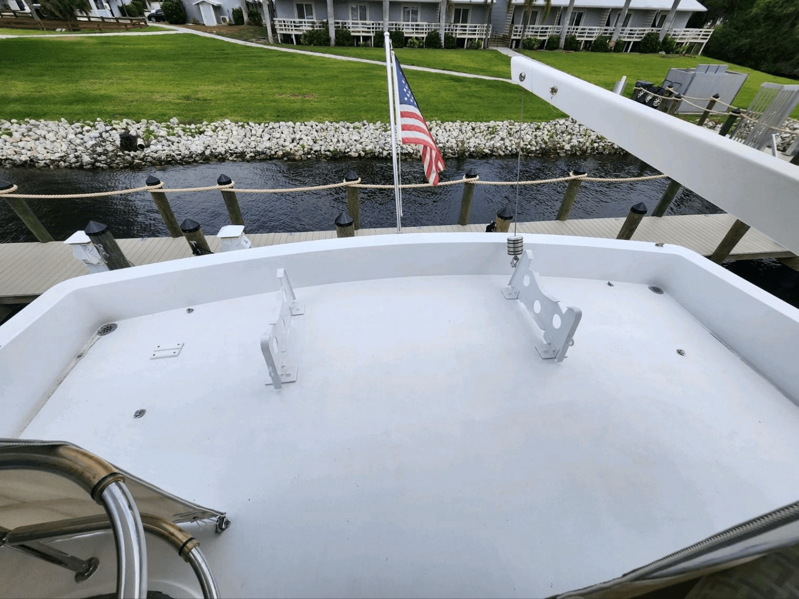2003 Horizon 64 - Photo 46