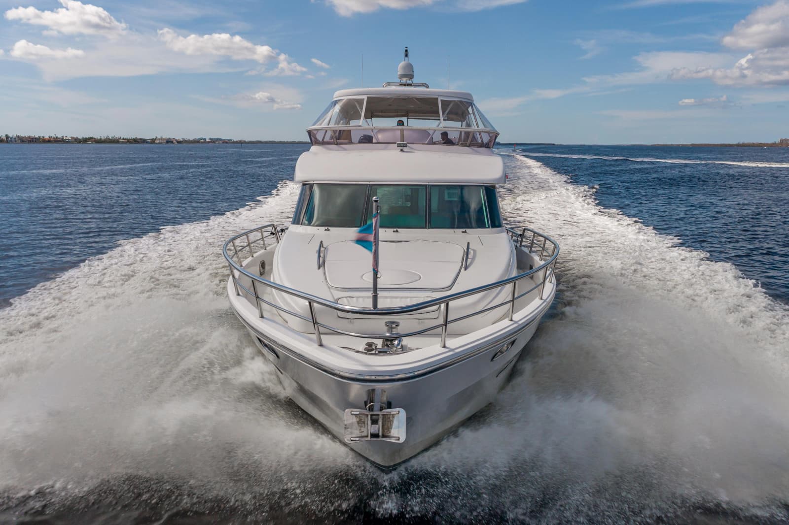 2003 Horizon 64 - Photo 10