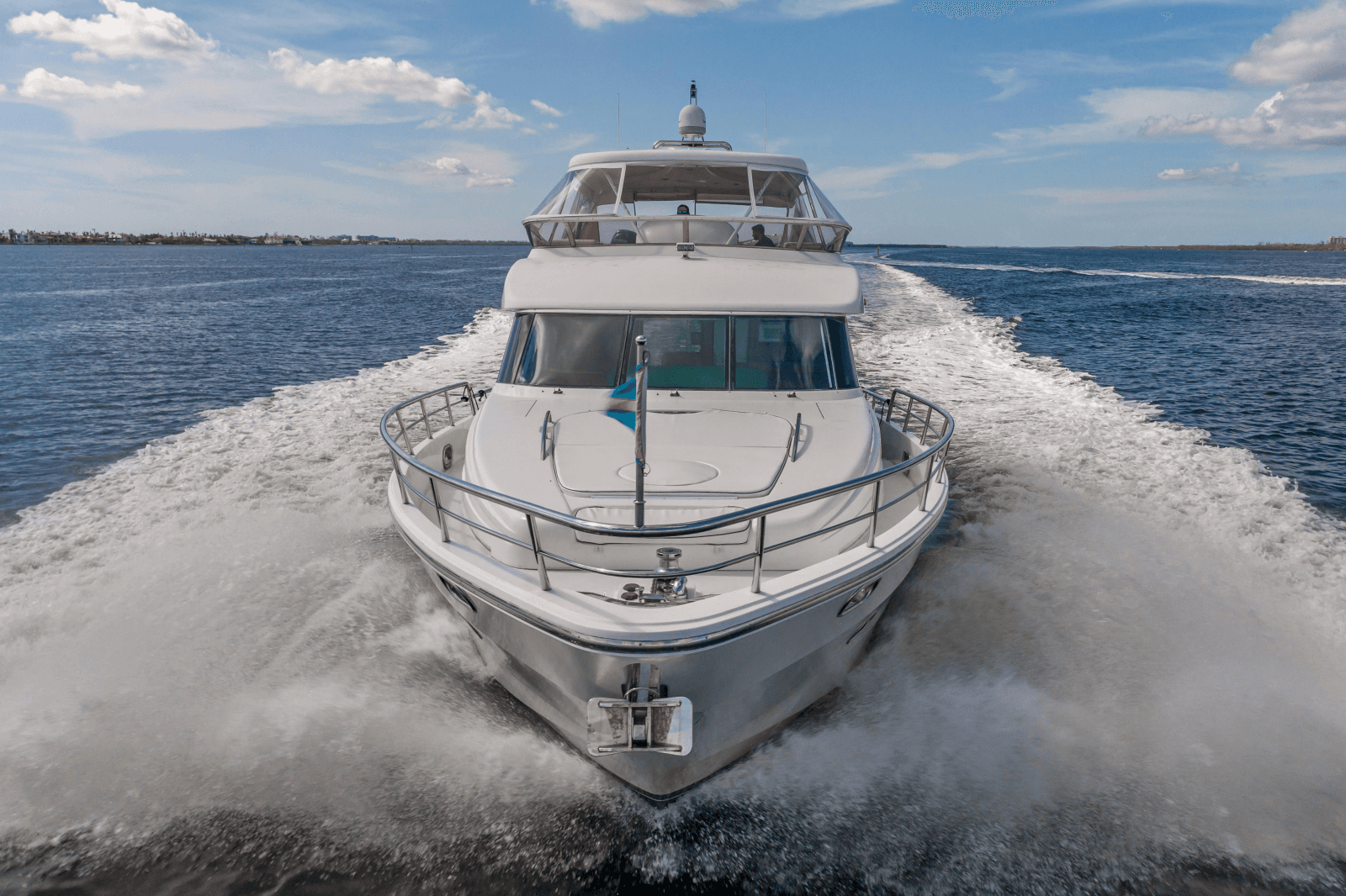 2003 Horizon 64 - Photo 10