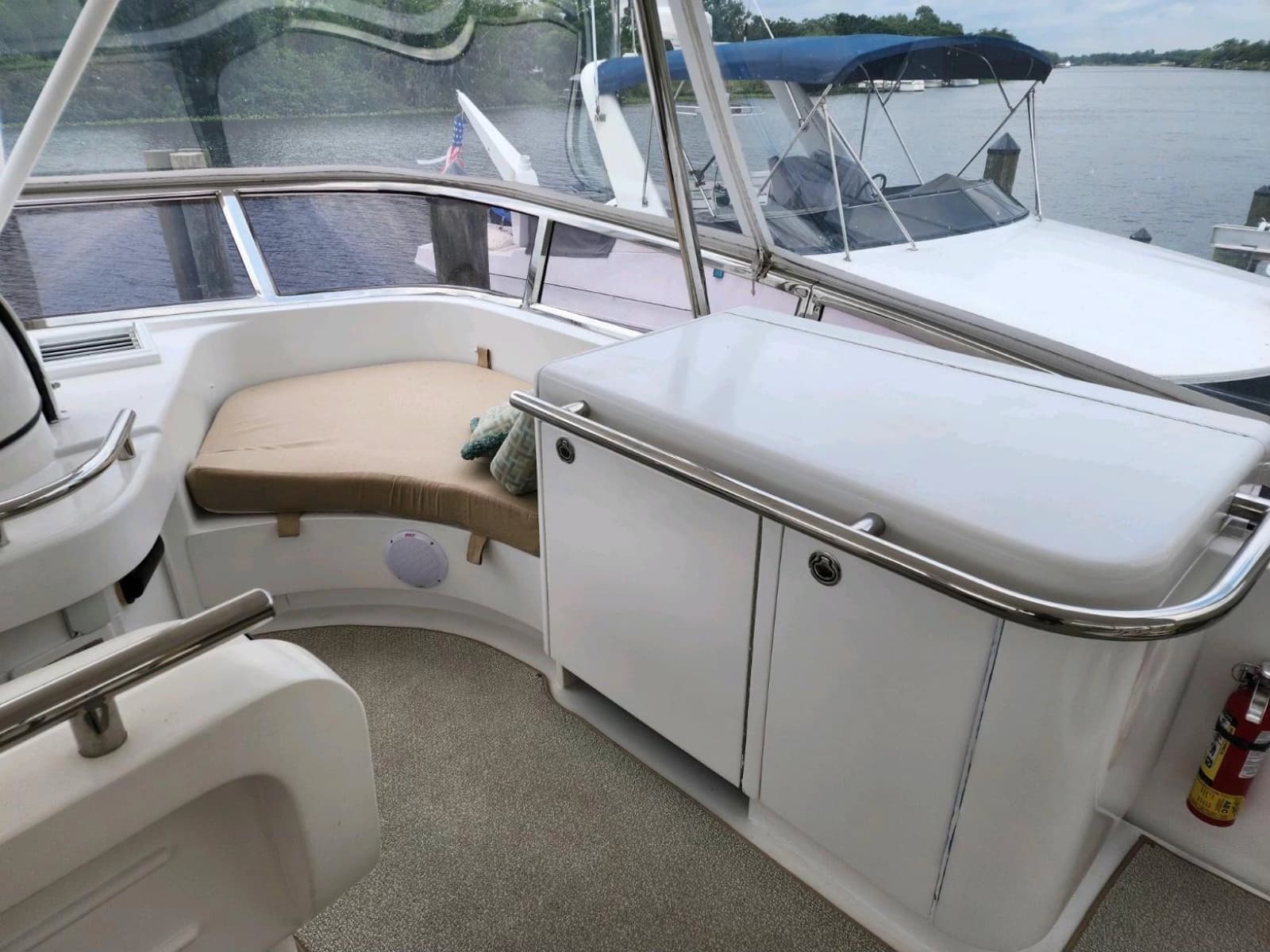 2003 Horizon 64 - Photo 38