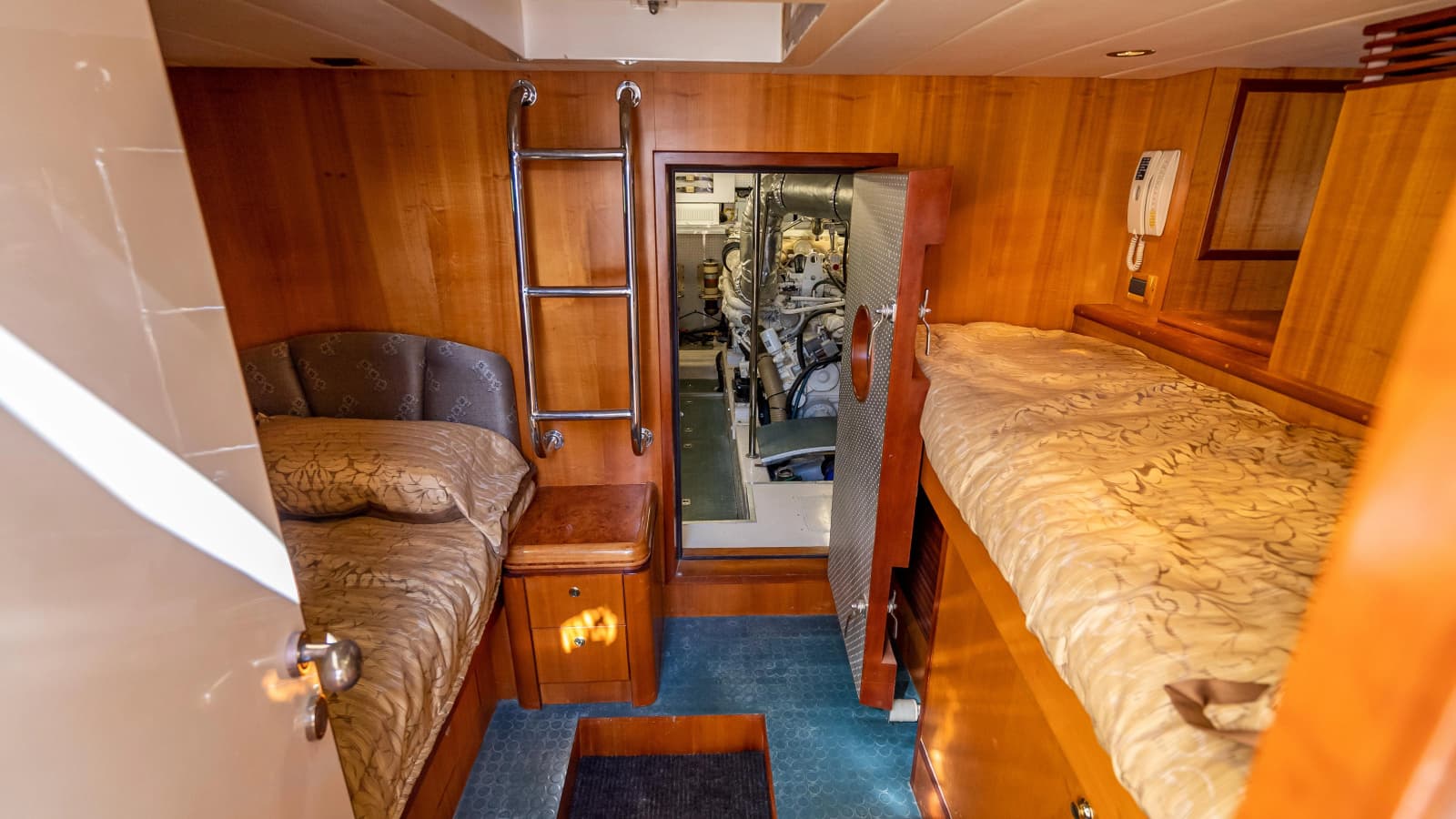 2003 Horizon 64 - Photo 11