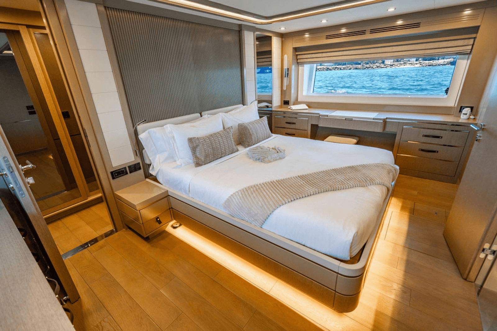 2022 Sirena 68 - Photo 12
