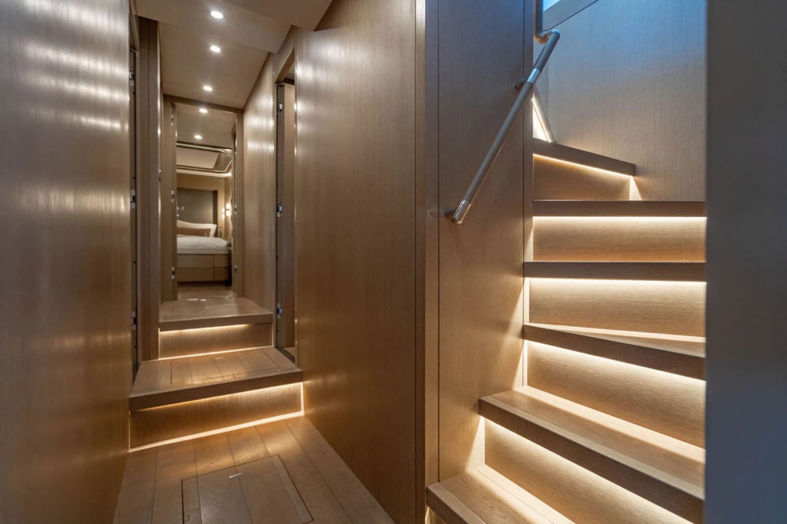 2022 Sirena 68 - Photo 40