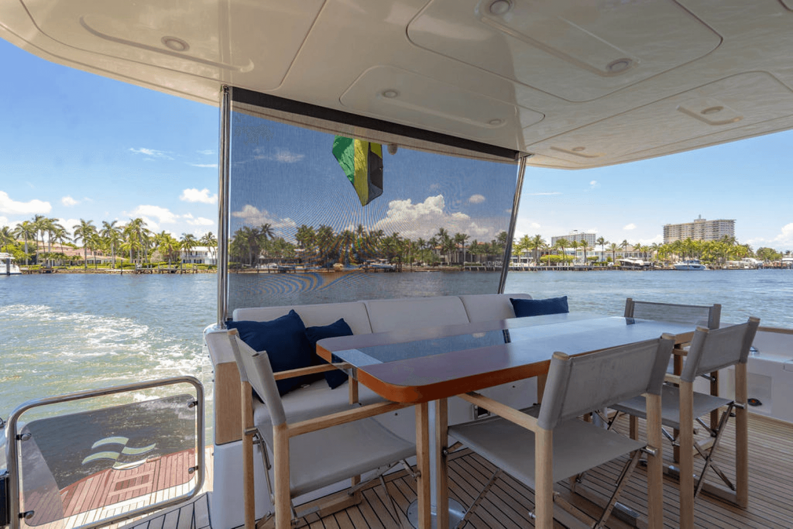 2022 Sirena 68 - Photo 16