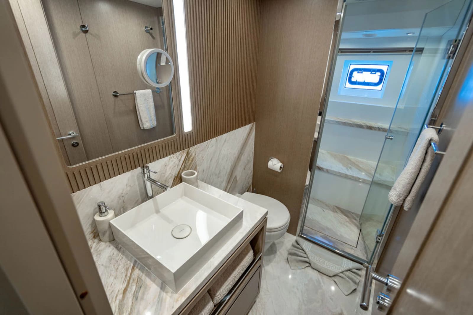 2022 Sirena 68 - Photo 46