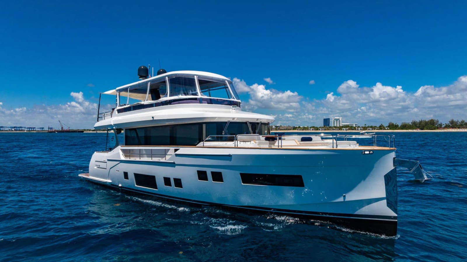 2022 Sirena 68 - Photo 3