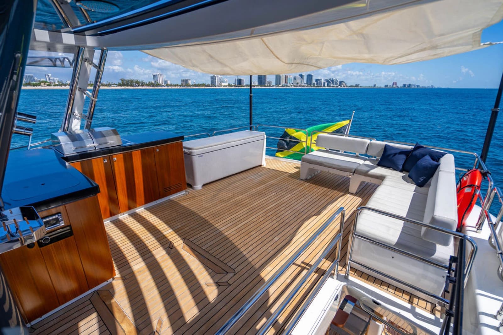 2022 Sirena 68 - Photo 20