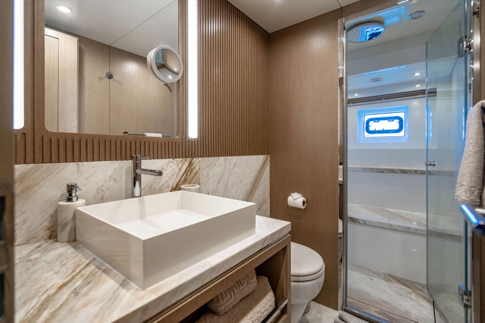 2022 Sirena 68 - Photo 45