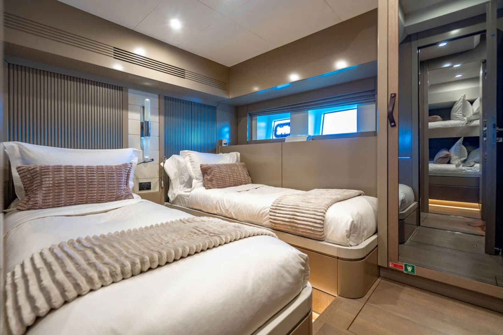 2022 Sirena 68 - Photo 50