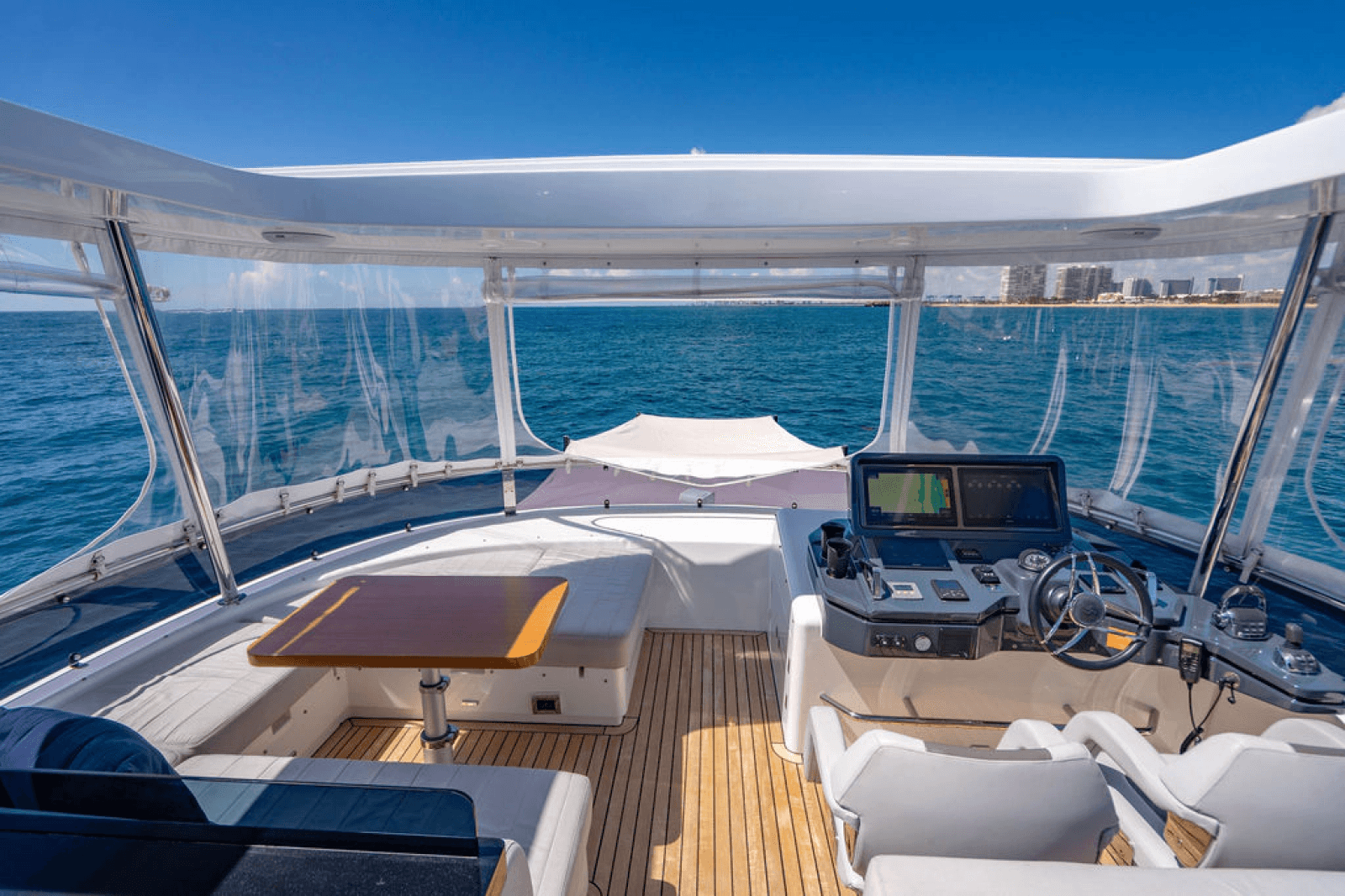 2022 Sirena 68 - Photo 24