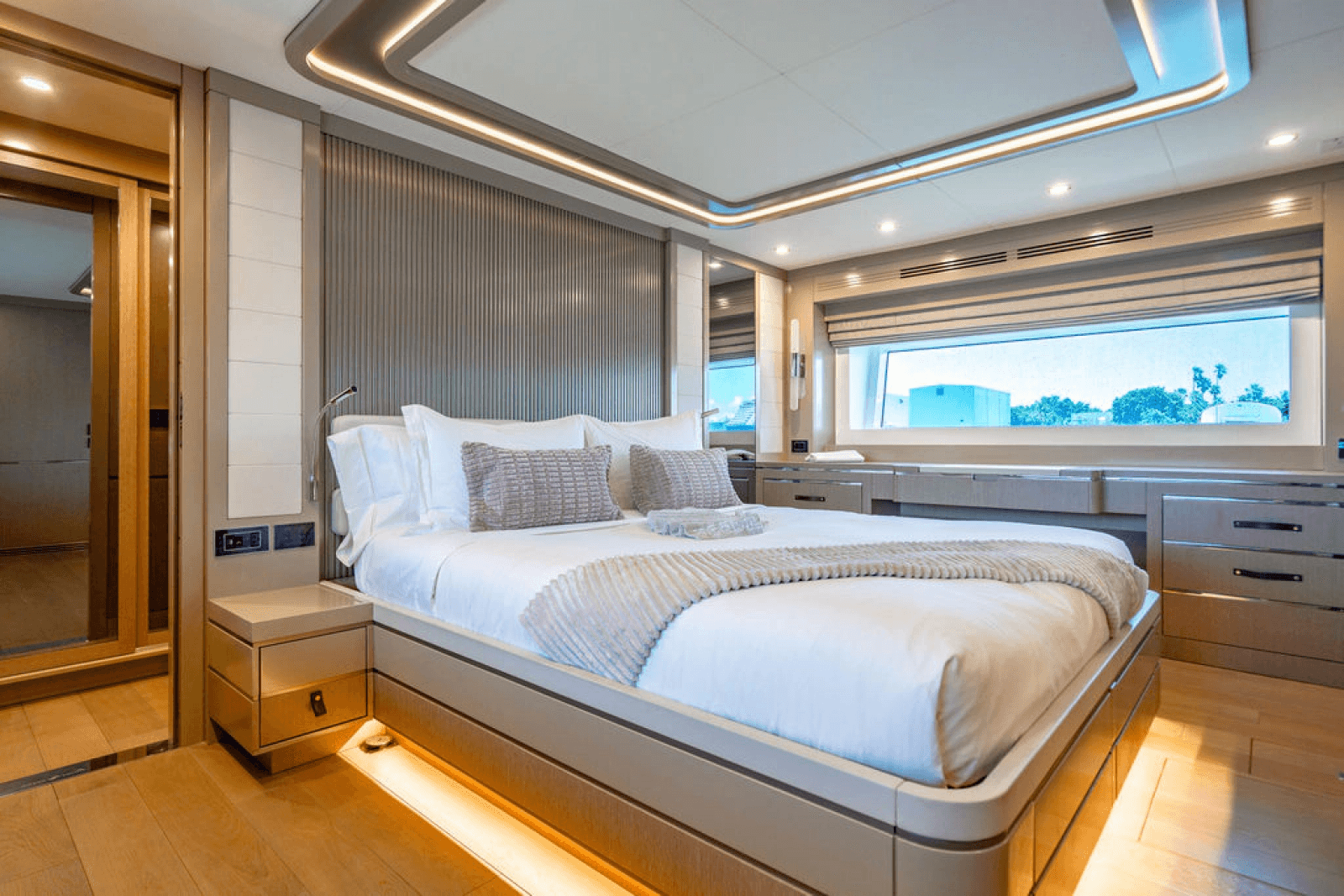 2022 Sirena 68 - Photo 42