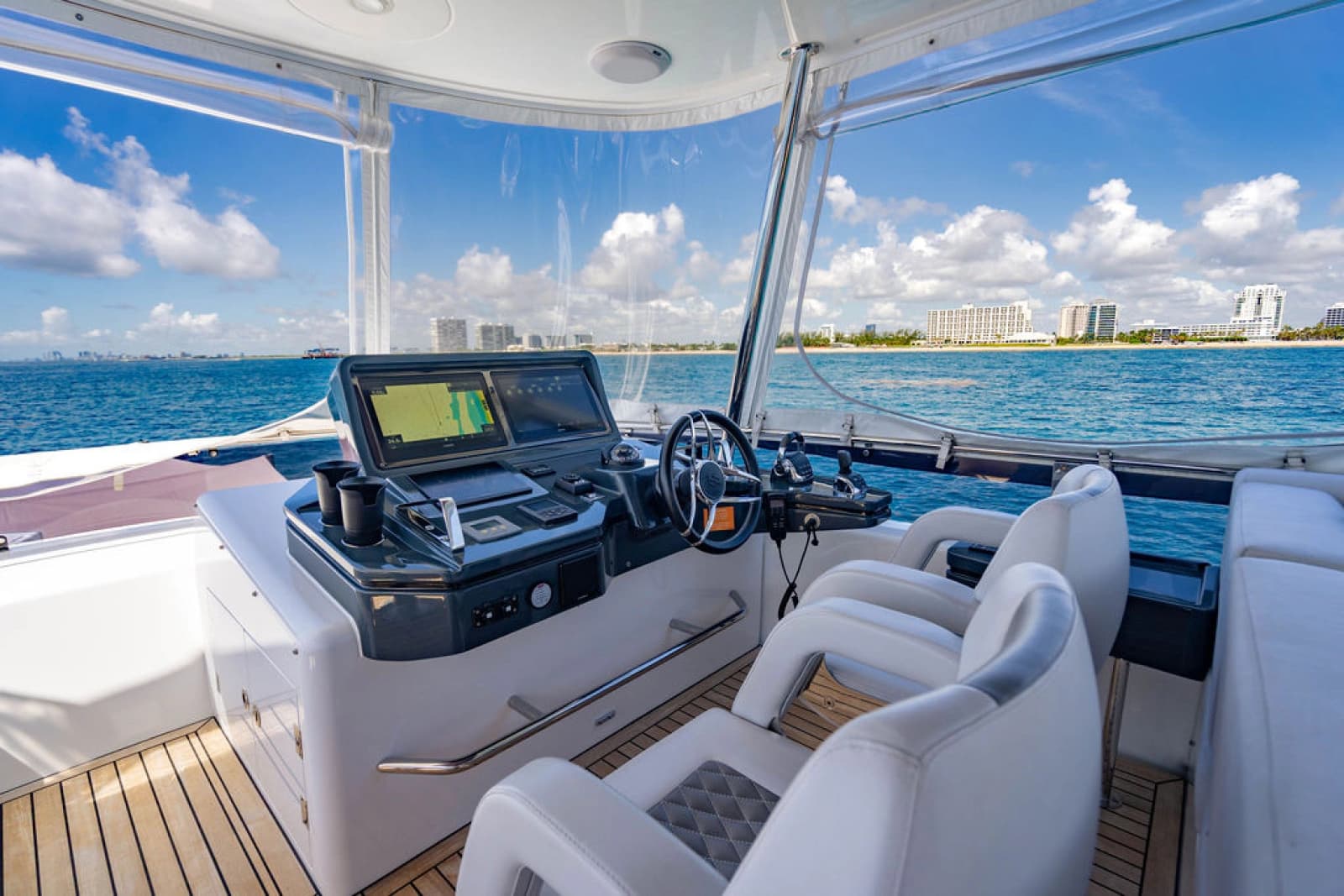 2022 Sirena 68 - Photo 26