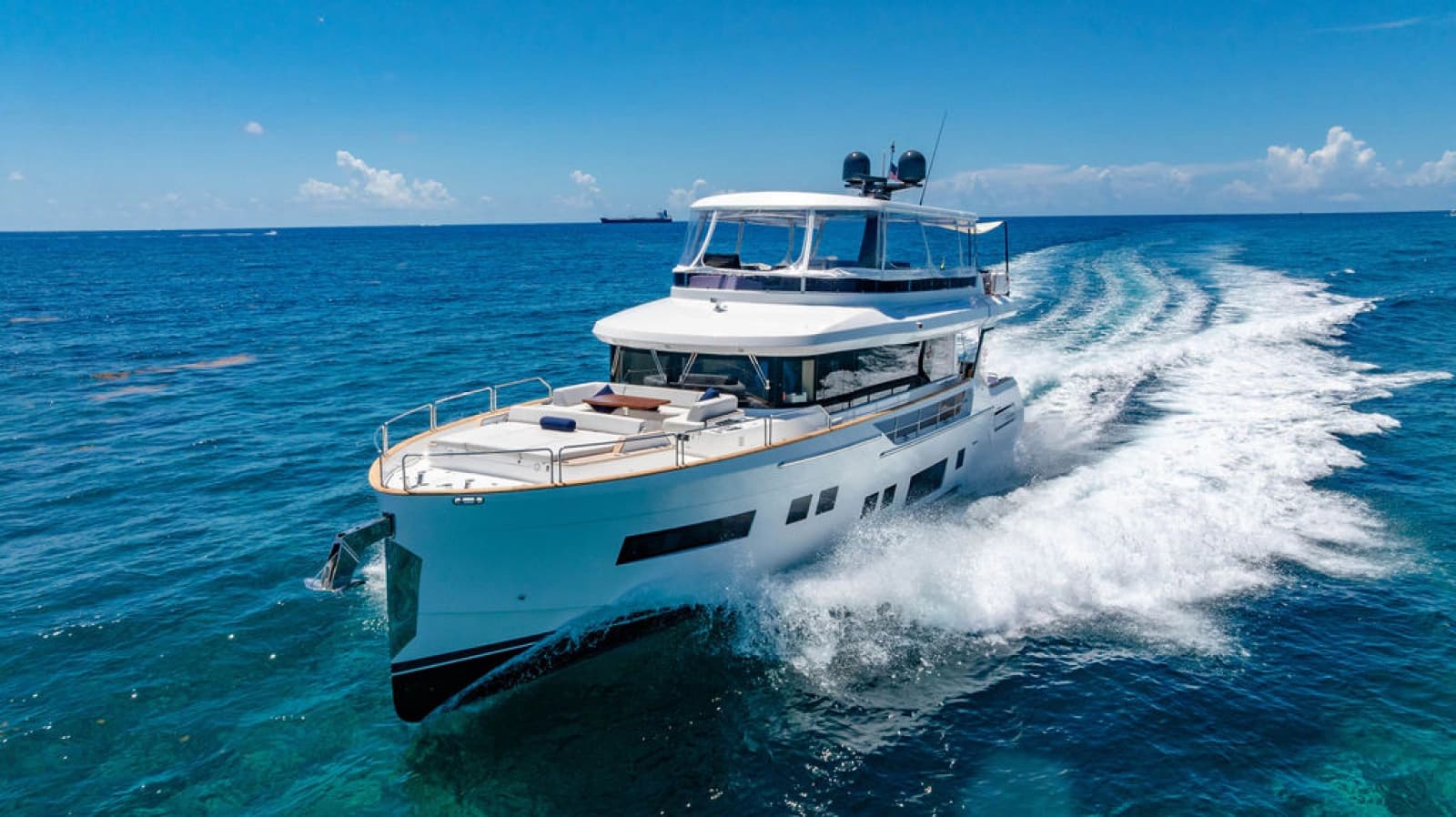 2022 Sirena 68 - Photo 4