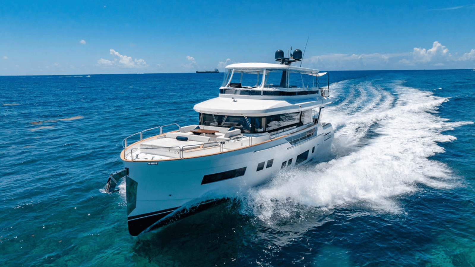 2022 Sirena 68 - Photo 4