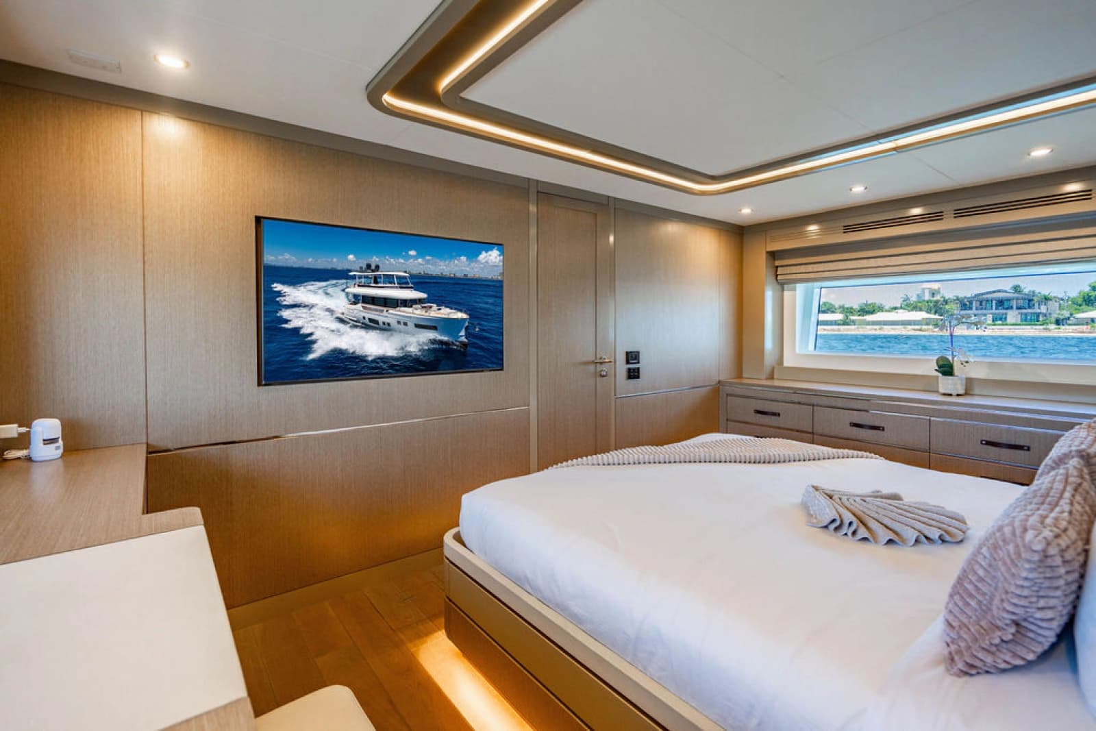 2022 Sirena 68 - Photo 43