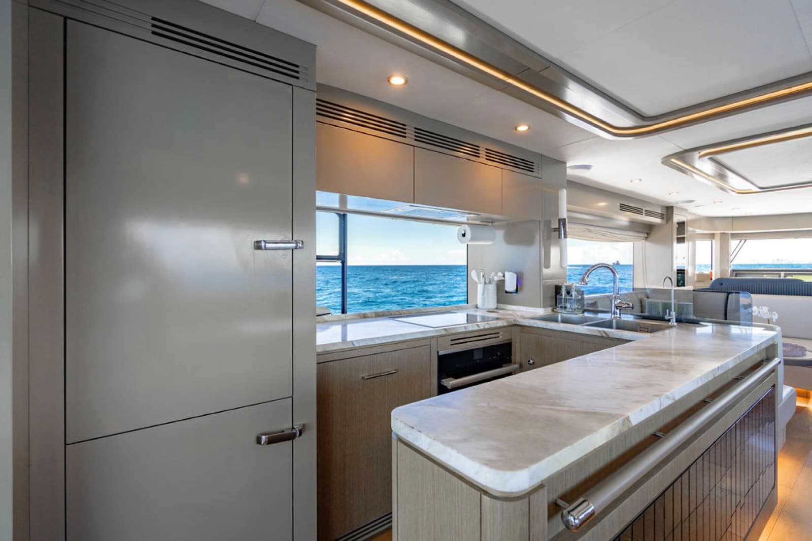 2022 Sirena 68 - Photo 31