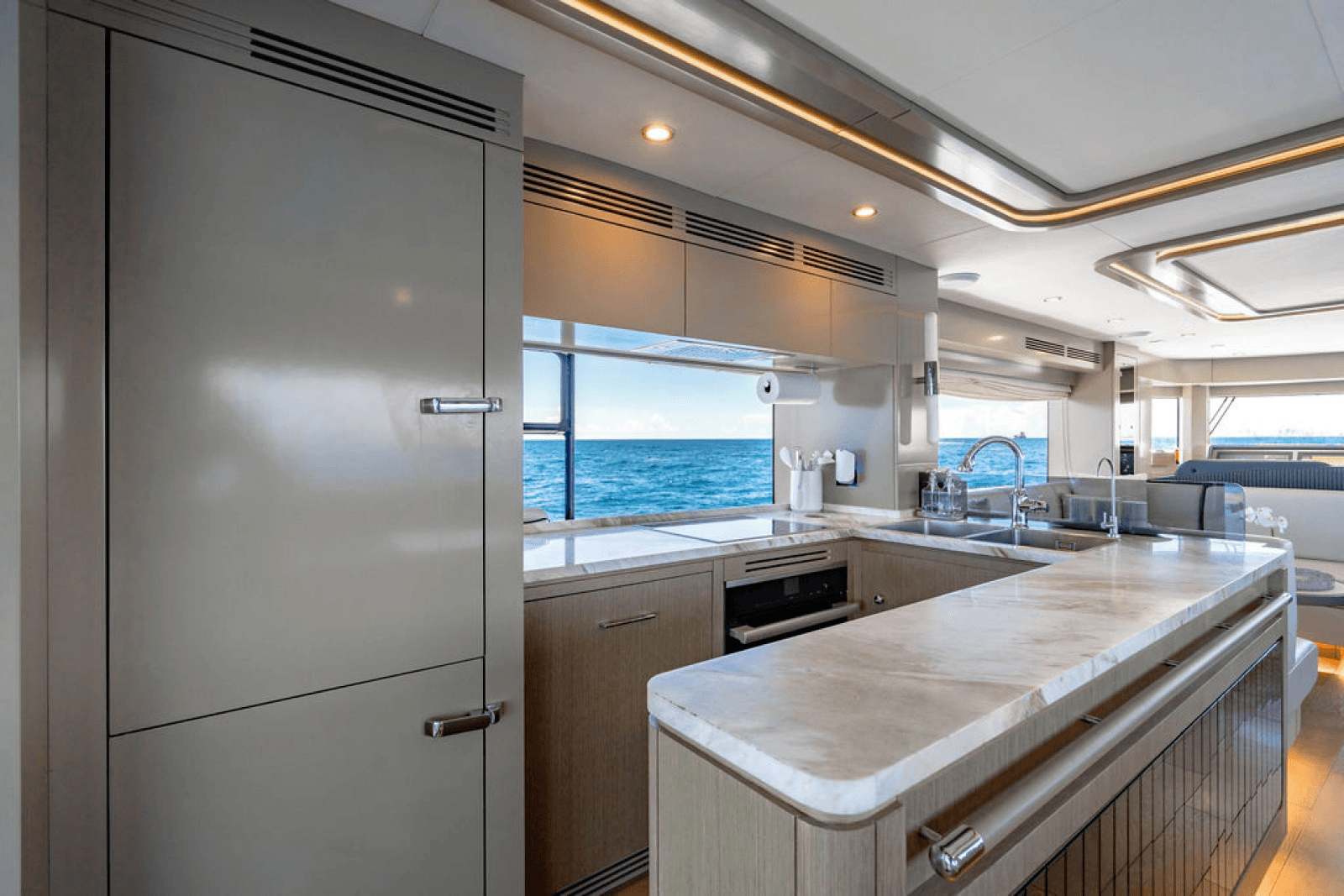 2022 Sirena 68 - Photo 31