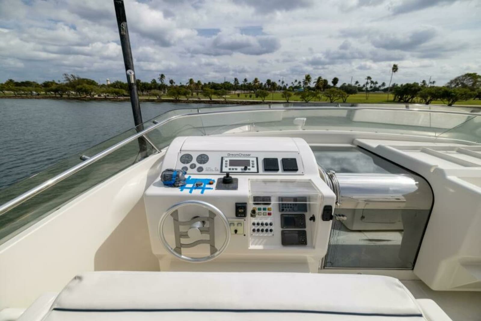 2001 Ferretti Yachts 94 Raised Pilothouse - Photo 35