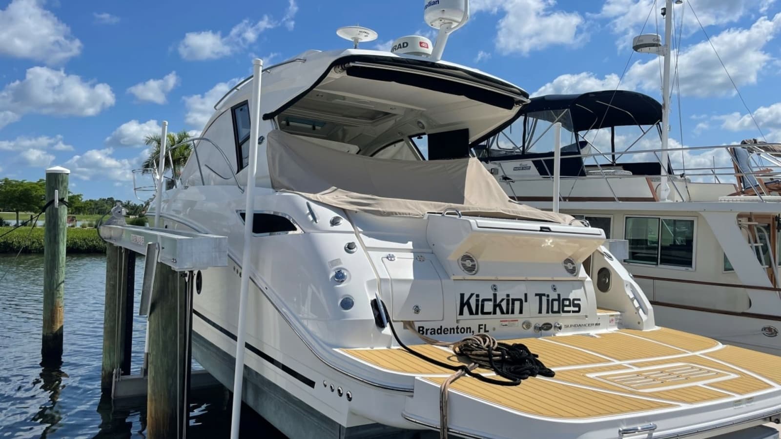 2018 Sea Ray Sundancer 350 - Photo 9
