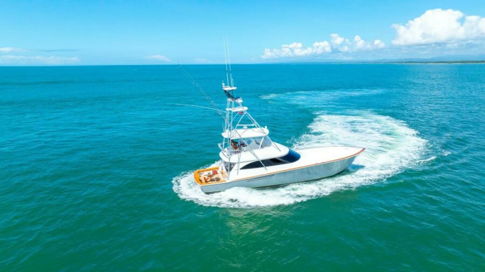 2017 Viking 62 Convertible - Photo 63