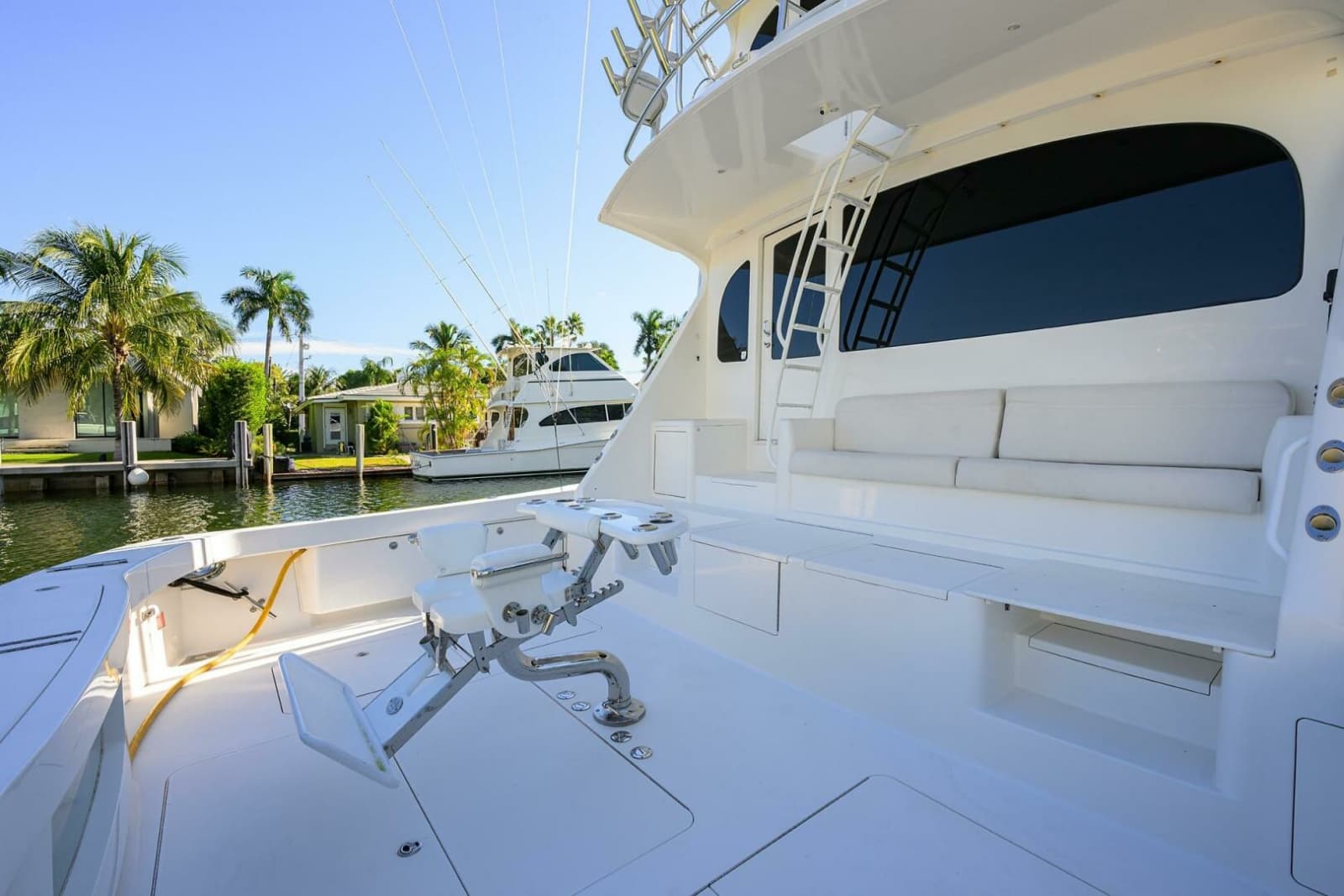 2014 Viking 76 Enclosed Bridge - Photo 62