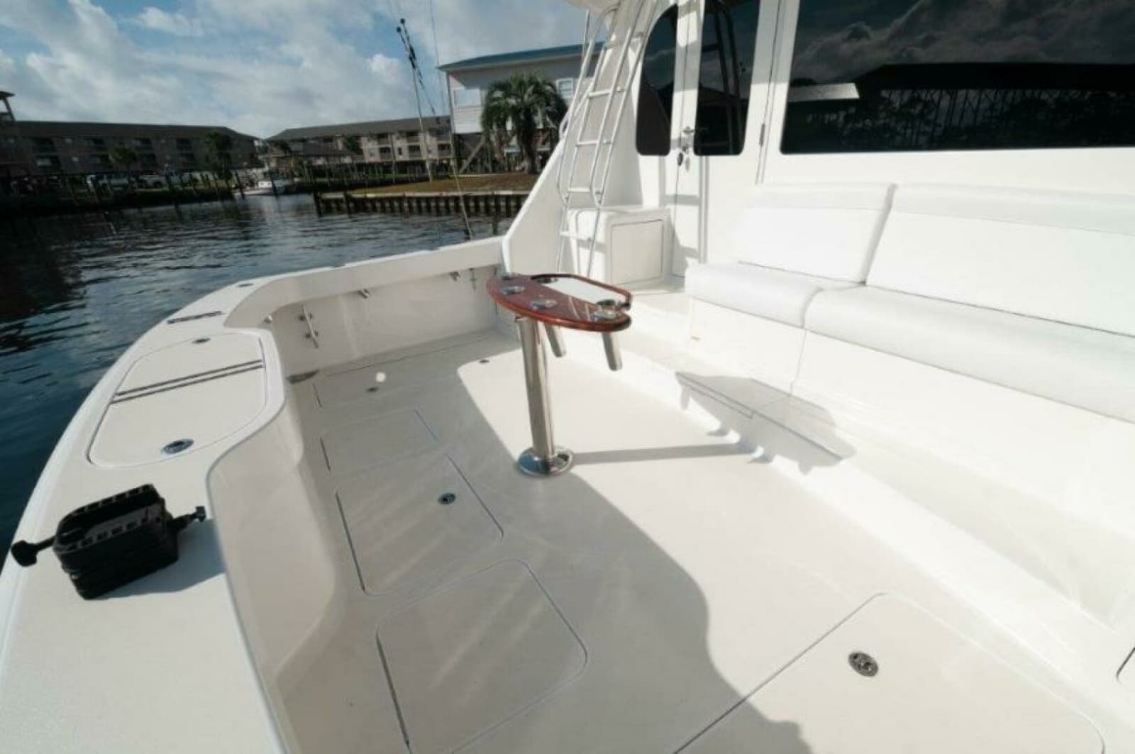 2012 Viking 42 Convertible - Photo 30