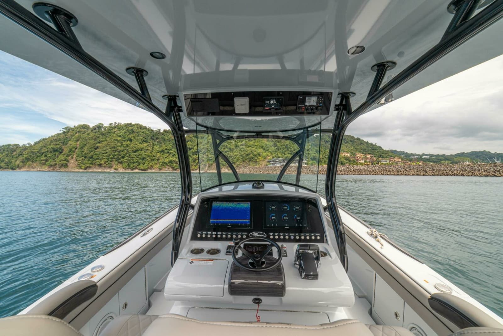 2024 Valhalla Boatworks V-33 - Photo 15