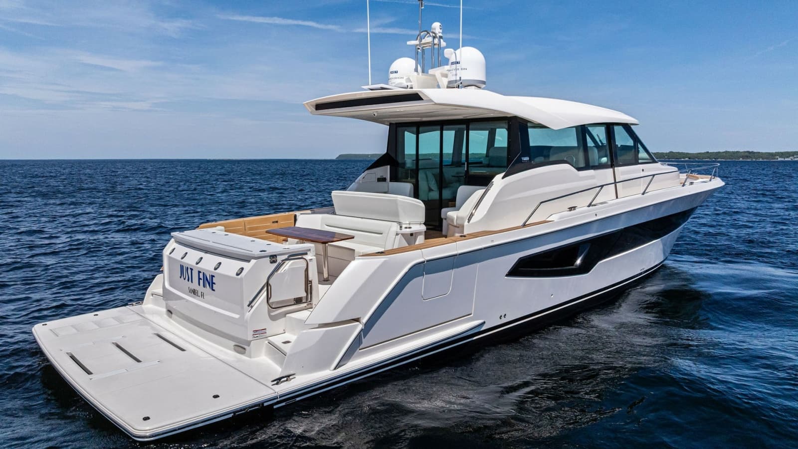 2025 Tiara Yachts EX 60 - Photo 12