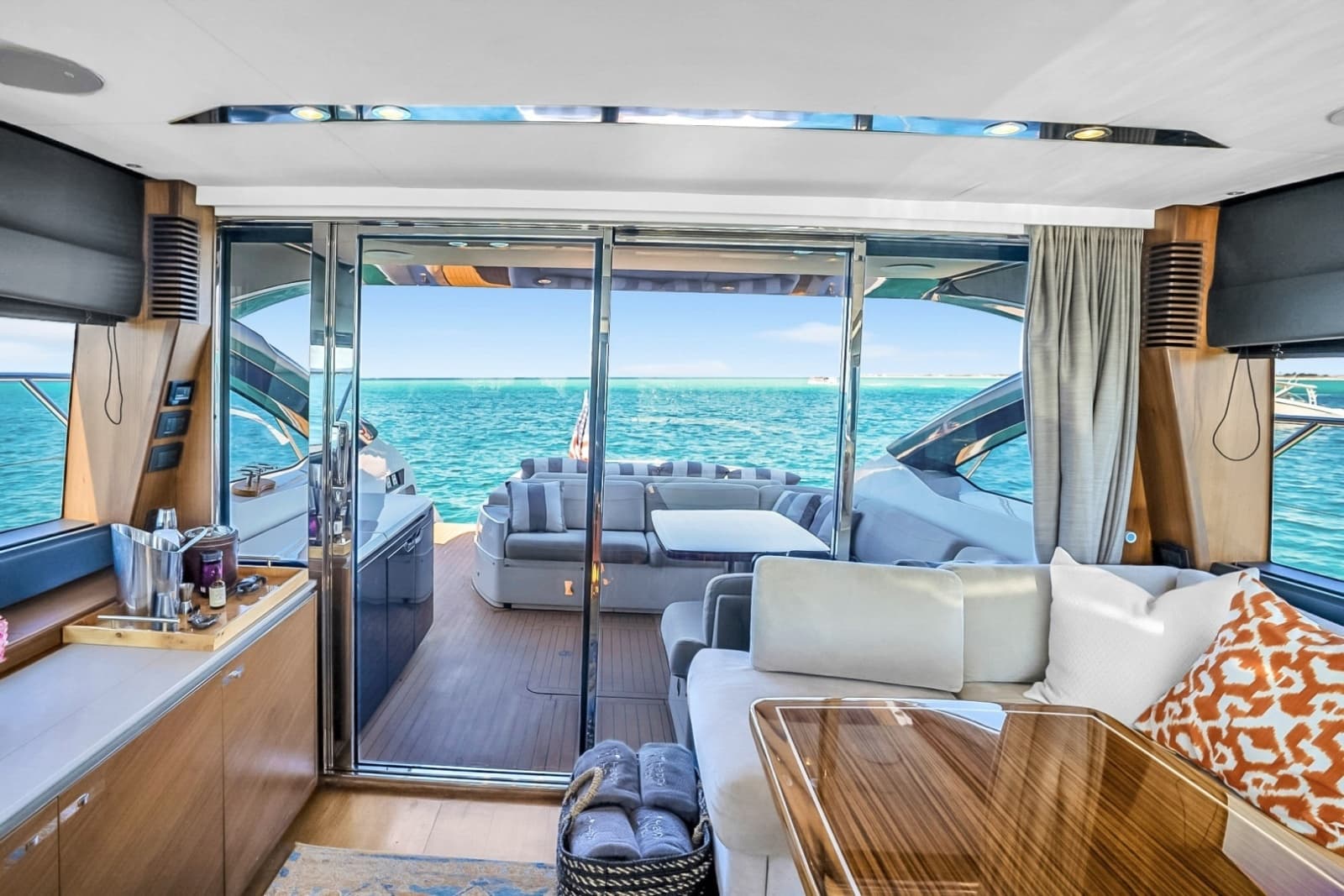 2016 Princess V58 - Photo 4