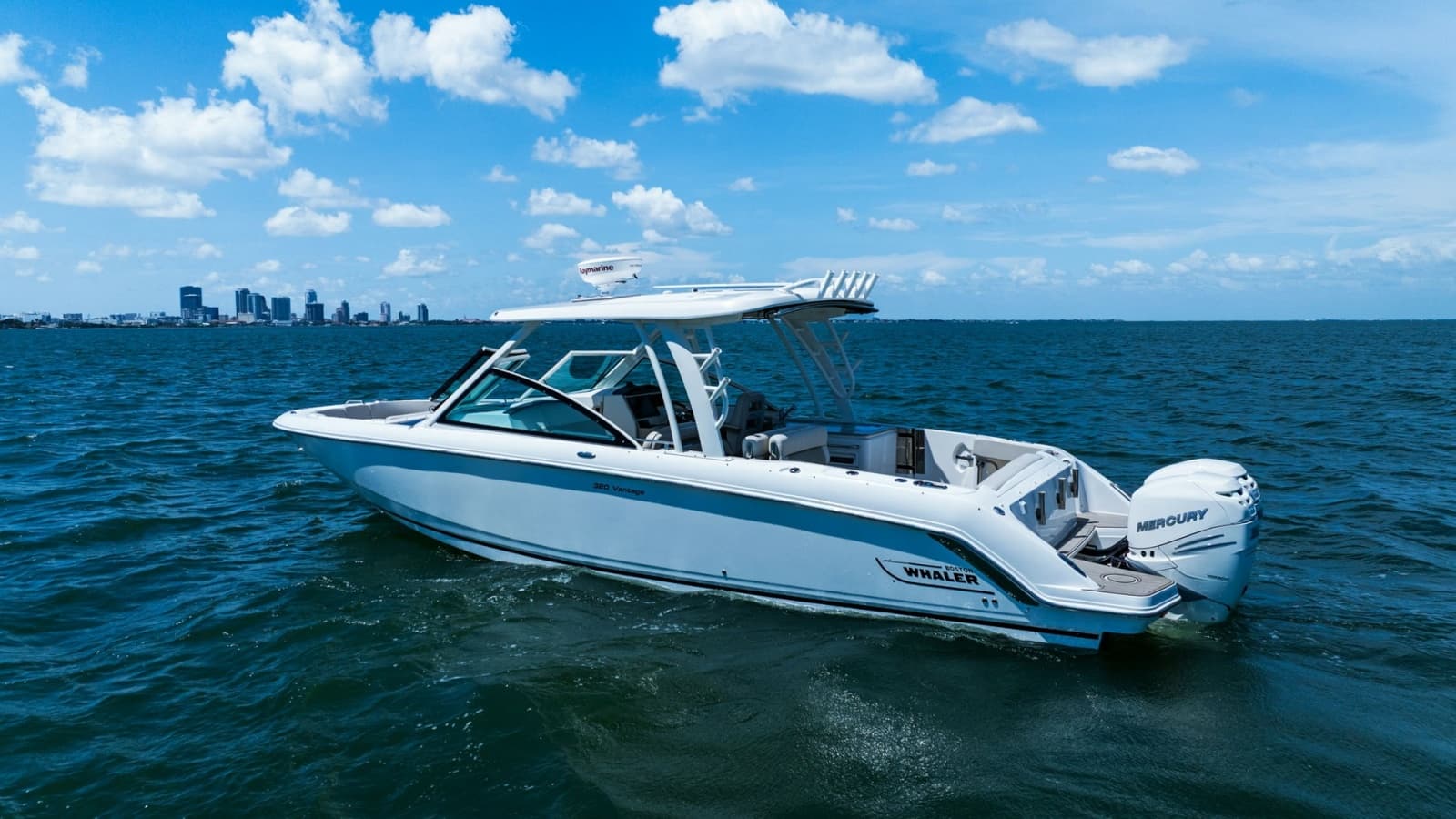 2019 Boston Whaler 320 Vantage - Photo 43
