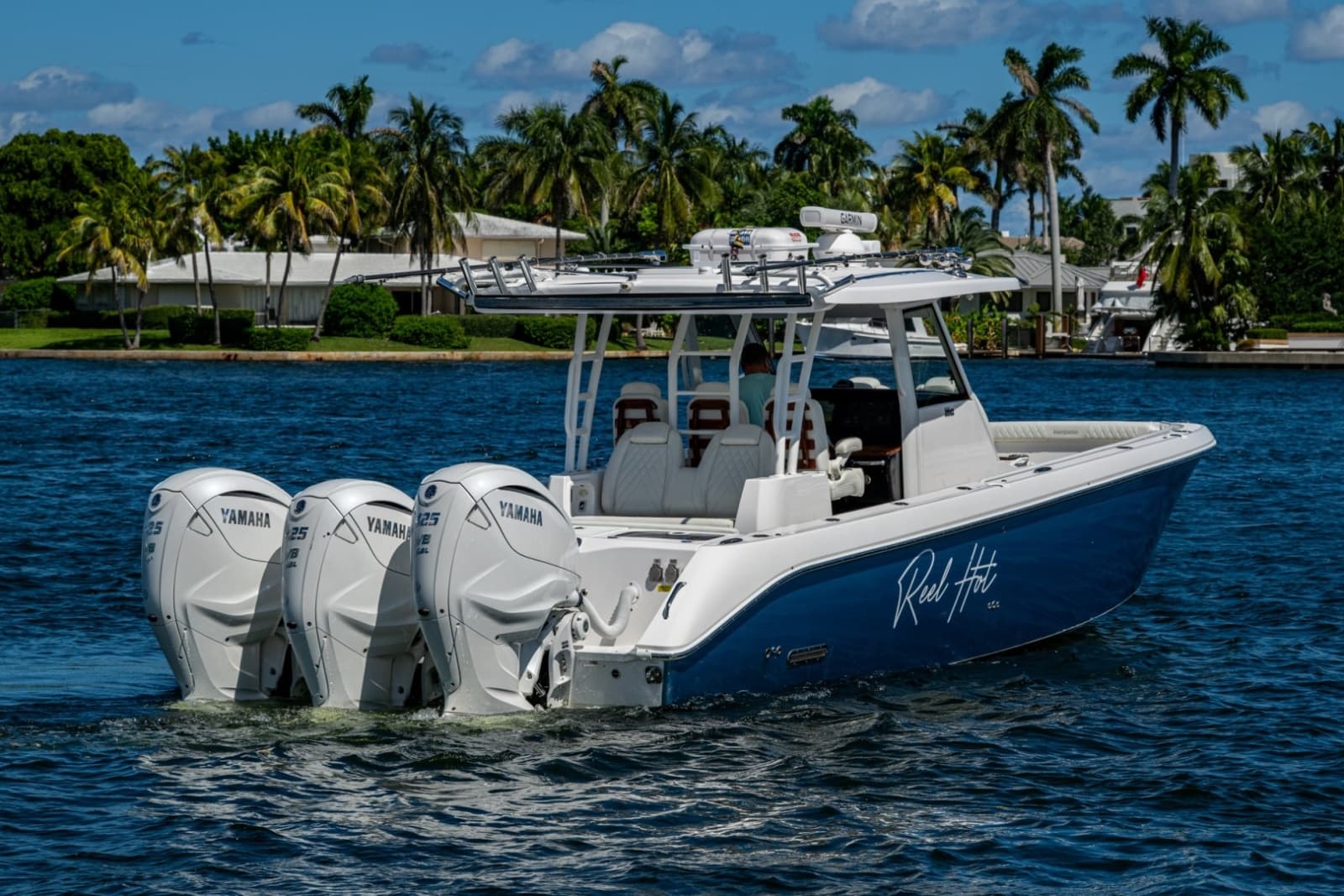 2020 Everglades 395 Center Console - Photo 42