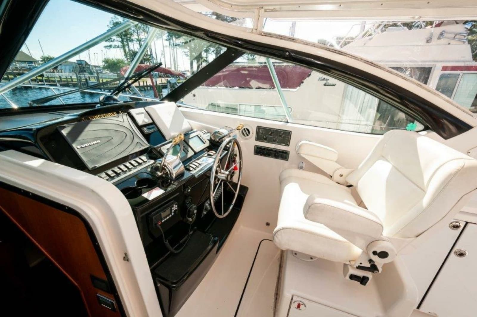 2003 Tiara Yachts 4200 Open - Photo 20