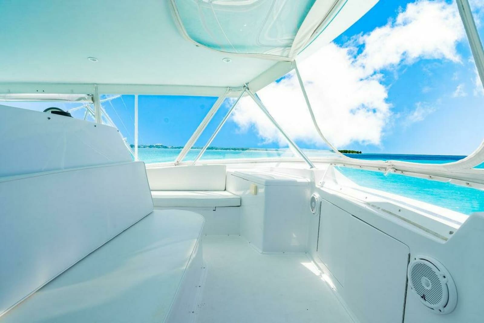 1999 Viking 55 Convertible - Photo 79
