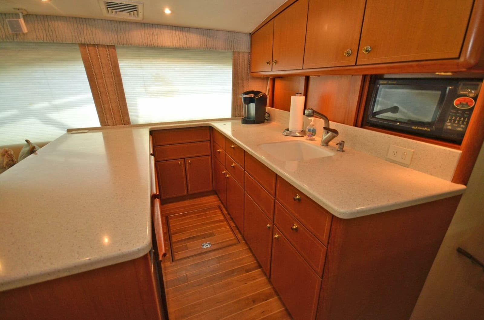 2005 Ocean Yachts 50 Super Sport - Photo 23