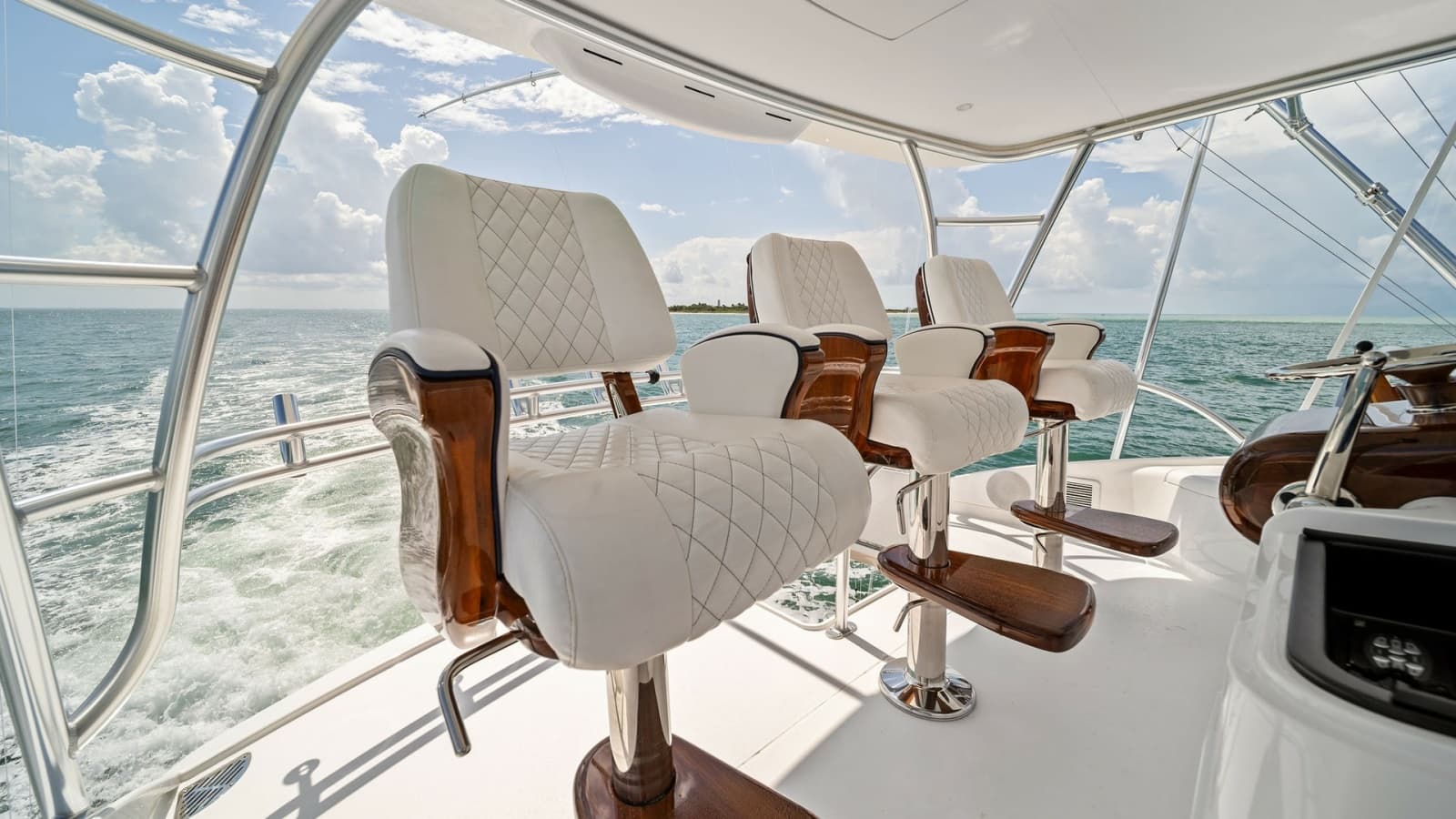 2024 Viking 64 Convertible - Photo 68