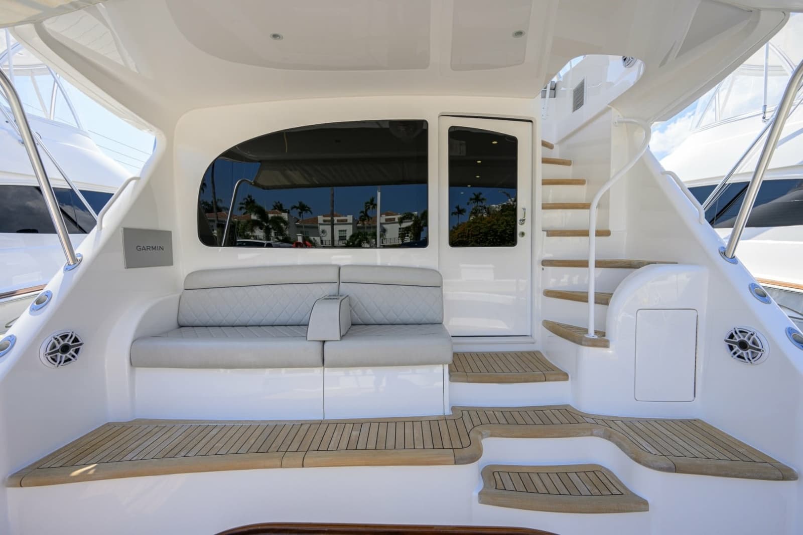 2021 Viking 58 Convertible - Photo 27