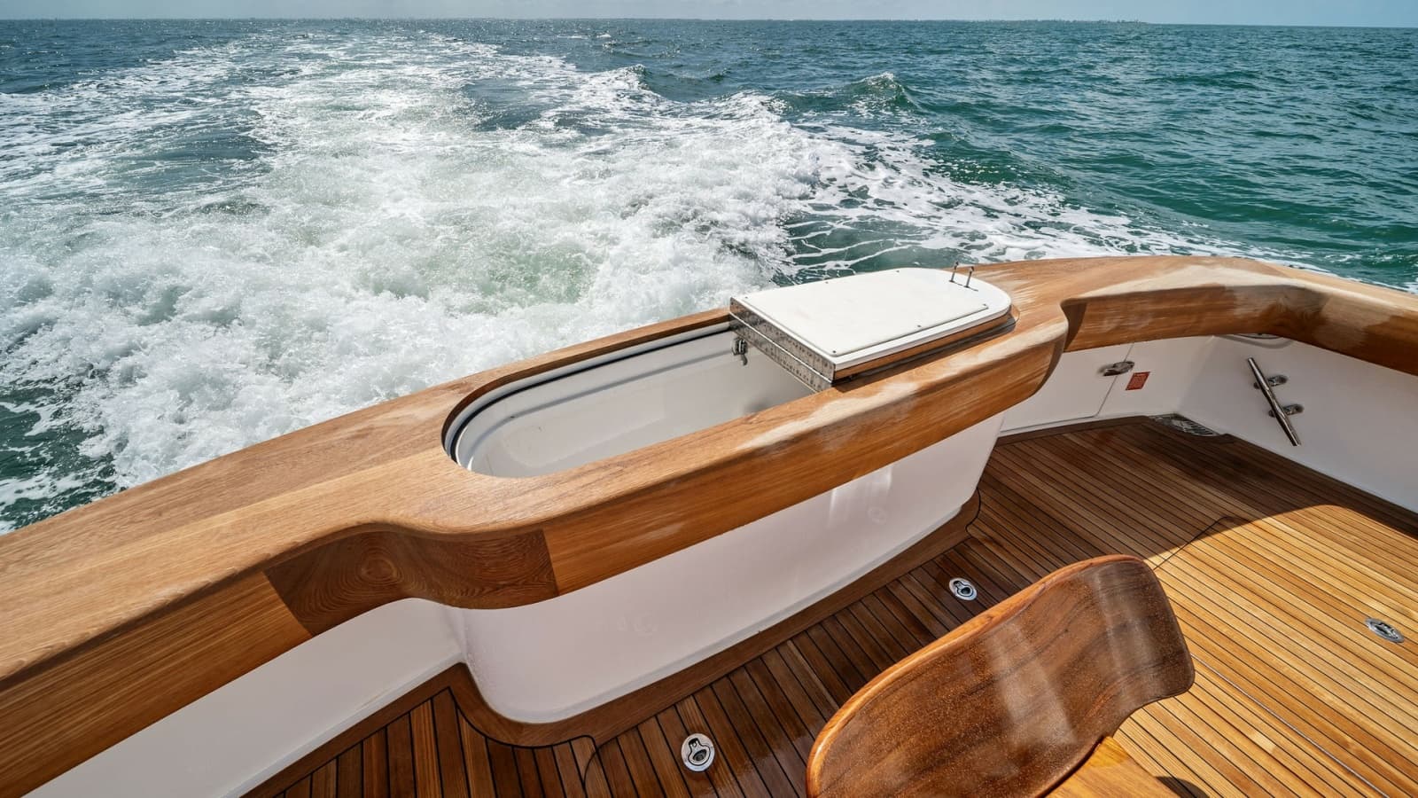 2024 Viking 64 Convertible - Photo 15