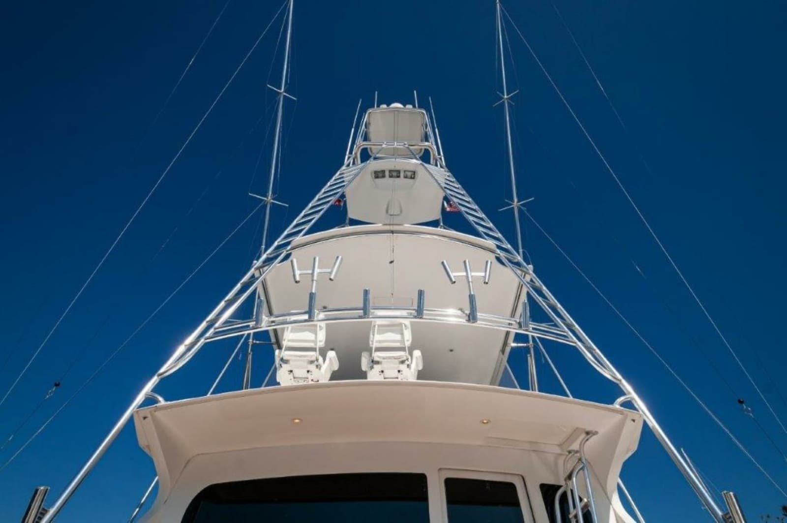 2001 Viking 61 Convertible - Photo 47